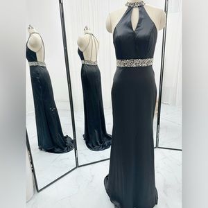 Gown Size 6 (M) black, crystal hand beads decor, slim gown